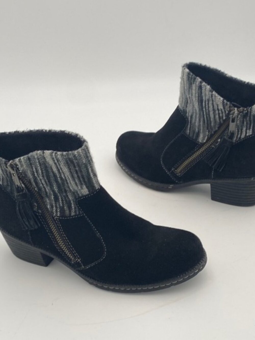 Boc Black Gray Ankle Boots suede wool women 7M casual festival Y2K retro office